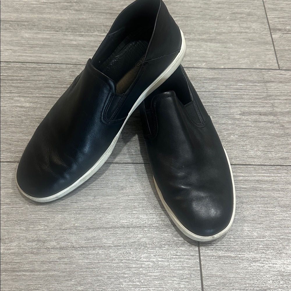 Vince Leather Sneakers - Picture 4 of 5